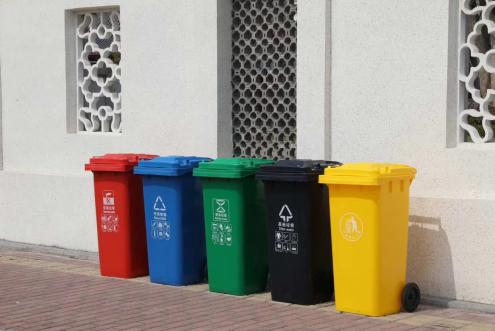 240L Plastic Bins With Sorting Lids Head To Chilean School